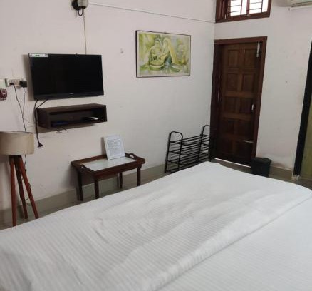 Sualkuchi Hotel | Joyable Homestay Near Sankardev Netralay