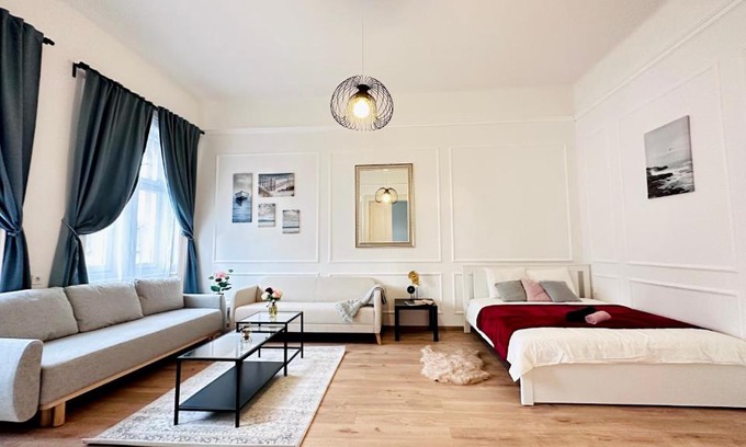 Csarnok negyed House | Jozsef 18 Apartment - 5 mins to New York Café