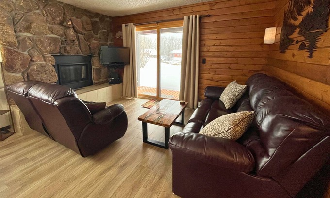 Clark House | Juniper - Get away with modern conveniences