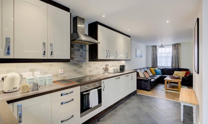 Harwich House | Juniper House by the sea