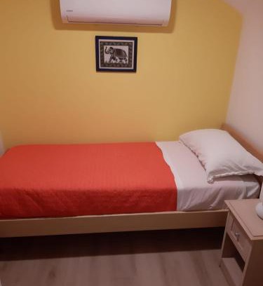 Naples City Centre House | Just for easygoing solo traveller