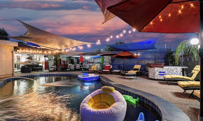 Tempe House | Just Listed! Htd Pool-Spa 7 Kings or 14 total beds