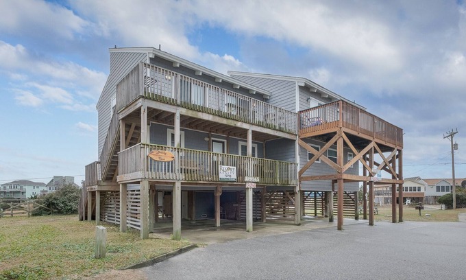 South Nags Head House | Just steps to the ocean with direct beach access and no major roads to cross
