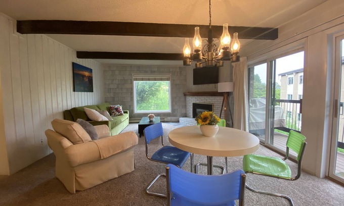 Snowmass Village Apartment | Just Steps to ski slope