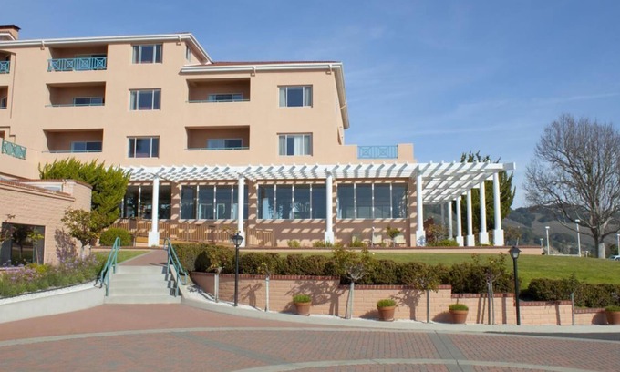 Avila Beach Resort | Just What You Were Looking For! Free Parking, Walk to Central Coast Aquarium