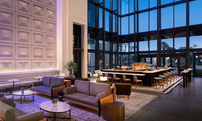 Downtown Tampa Hotel | JW Marriott Tampa Water Street