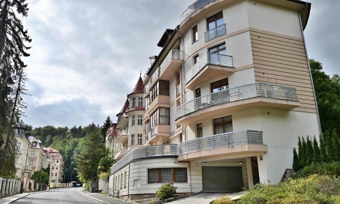 Karlovy Vary Apartment | Křižíkova 4