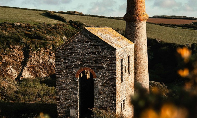 Tintagel Cabin | K3 Kudhva Treehouse Cabin in Tintagel