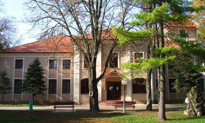Zobnatica Hotel | Kaštel Hotel