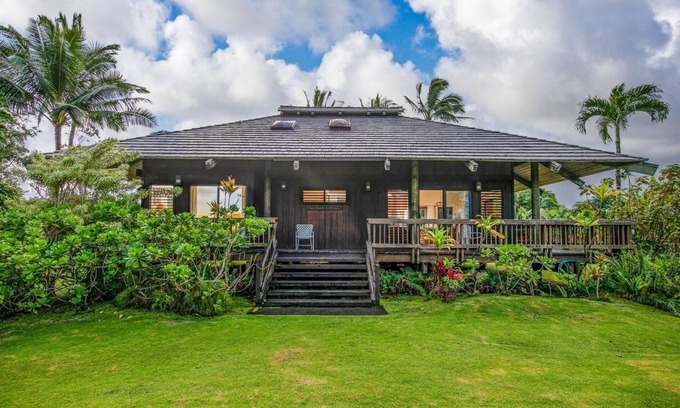Hanalei House | Ka Hale Lehua - a 3br/2.5ba home across from the beach in Hanalei