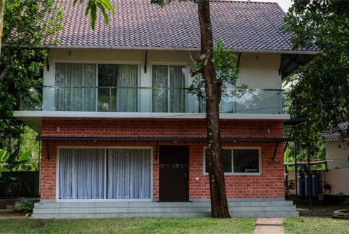 Thrissur Villa | Kadavu Villas Resort