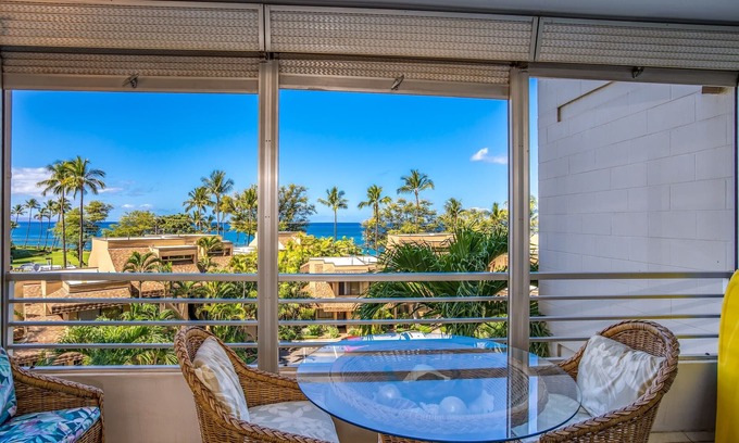 Kihei Condo | Kamaole Beach Royale #309 Panoramic Ocean View from the Lanai!, Full Kitchen