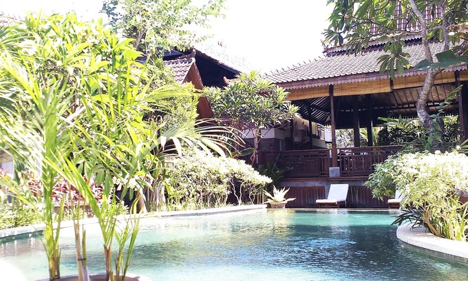 Dewi Sri Hotel | Kampung Cenik
