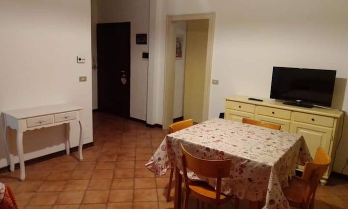 San Faustino-Madonnina-Quattroville Apartment | Karibu Apartment