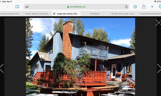 Redwood Meadows House | KarMik Sport Health & Wellness Retreat in King Redwood Suite