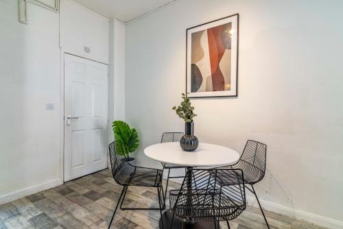 Nottingham House | Kasu Lodge - Radford, Nottingham