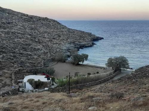Kithnos House | Kavourocheri beach house