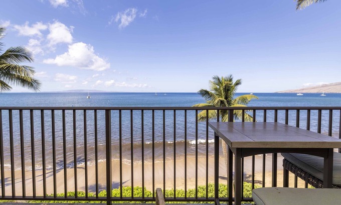 Kihei Condo | KBR #408 - 1 Bedroom/1 Bath Unobstructed Ocean Front unit on Sugar Beach!
