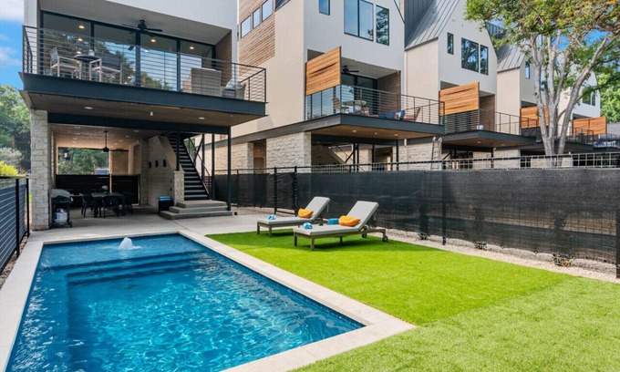 New Braunfels House | Keefer Haus at Camp Warnecke*Comal Riverfront w/Pool*Walk to Downtown NBTX
