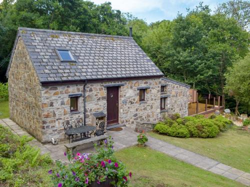 Dinas Cross House | Keepers Nook - Dinas Country Club