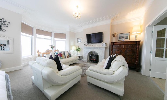 Fleetwood House | Kelvin House