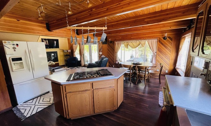 Funny River Ski Chalet | Kenai Riverfront Home at Catch’em AK