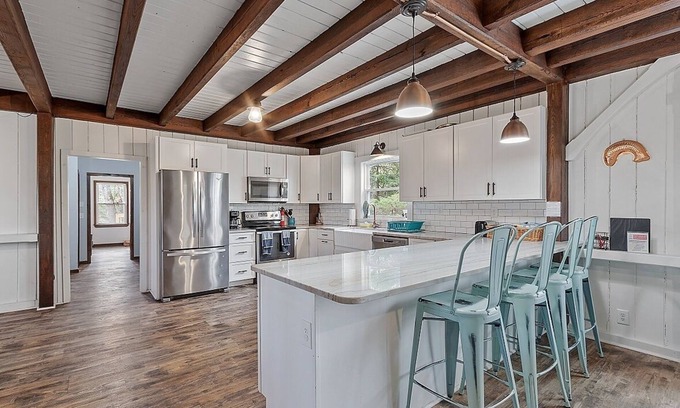 Kennebunkport House | Kennebunkport Summer Rental walk to Dock Square! PET Friendly!