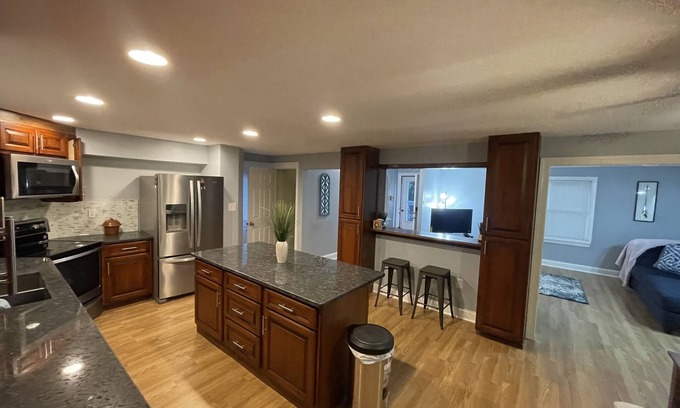 Kennett Square House | Kennett Square, Near Longwood Gardens & Downtown