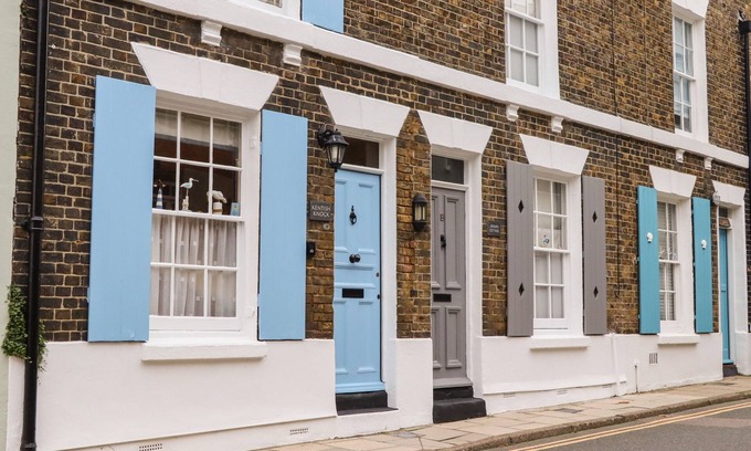Deal House | KENTISH KNOCK, romantic, character holiday cottage in Deal