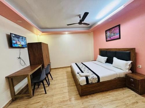 Delhi Hotel | Kerala Homes - Near Nizamuddin Railway Station