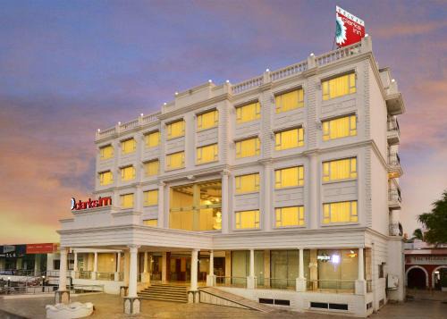 Gadag-Betageri Hotel | Keshav Clarks Inn Gadag