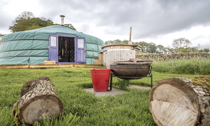 Hawes House | Kestrel Yurt sleeps up to 6 guests with hot tub and views across Wether Fell