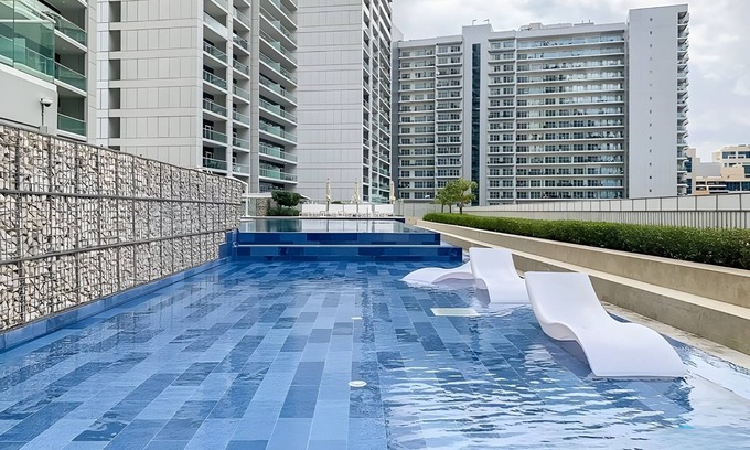 Downtown Dubai Apartment | KeyRock - Chic 2BR Escape with Pool