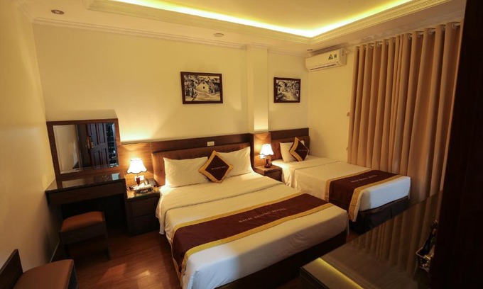 Dich Vong Hotel | Khách sạn Bạch Dương 56 Trương Công Giai