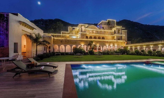 Bhandarej Hotel | Khawa Palace and Resort