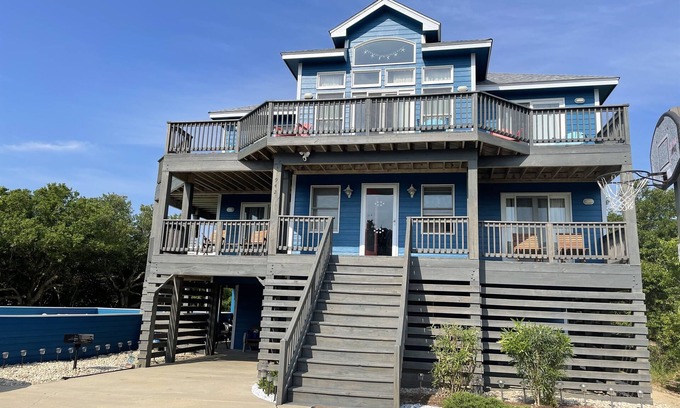 Whalehead Beach House | Kick-back and relax at your private getaway in Corolla, NC