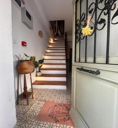 Ayvalik City Center Hotel | Kidoni Macaron Guesthouse