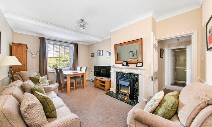 Thirsk Apartment | Kilburn Hall Apt