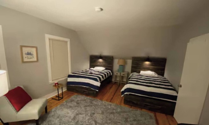 Killington Other | Killington Mountain Farmhouse-5 min to Skiing