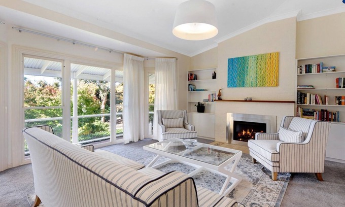 Bowral House | Kilmarth Hideaway —Stay 5, Pay 4