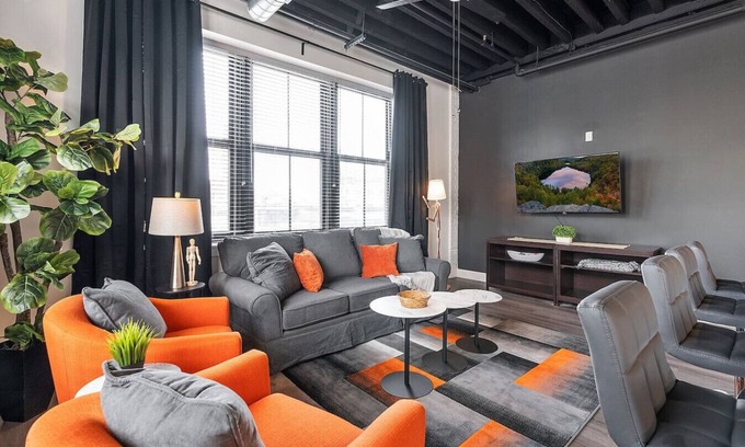 Northwest Philadelphia Apartment | KING 1BR Apt Free Parking Germantown - Near Temple, La Salle, Einstein