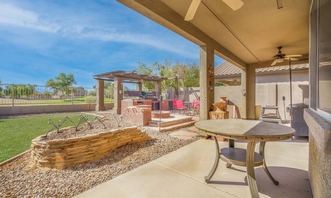 Coldwater Springs House | King Bed! BBQ & Golf Course!