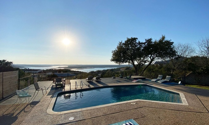 Vista Grande House | King Of The Hill @ Lake Travis! Pool, Spa, Sunset Views Over Arkansas Bend!