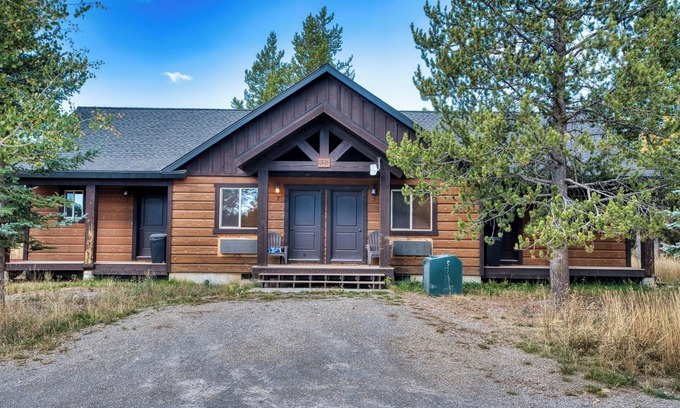 Island Park Cabin | King Room at Ponds Lodge Cabin 32 Unit 2