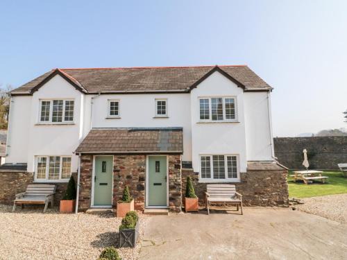 Watermouth House | Kingfisher Cottage