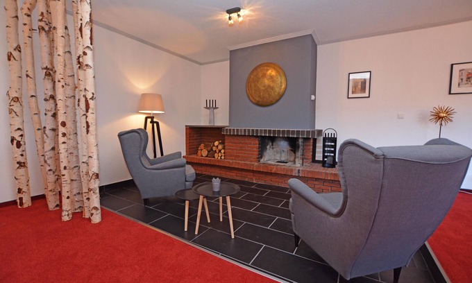 Westerdeichstrich House | Kingfisher Gallery Vacation Home. de