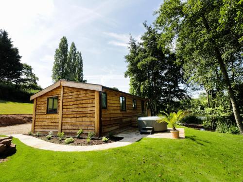 Upton Bishop House | Kingfisher