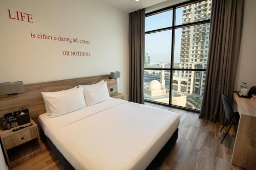 Jadaf Hotel | Kingsgate Al Jaddaf Hotel by Millennium
