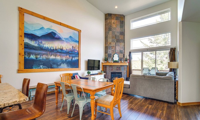 Klamath Falls House | Klamath Falls Getaway w/Pool & Hot Tub Access!