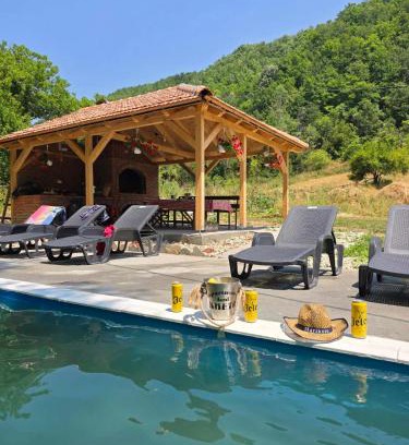 Stara Planina Apartment | Kmetova Bajka